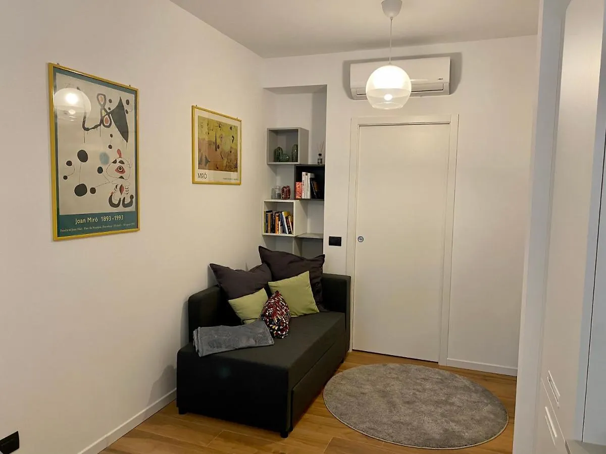Apartment Casa Motti, Accogliente Appartamento Ristrutturato In Repubblica Milan