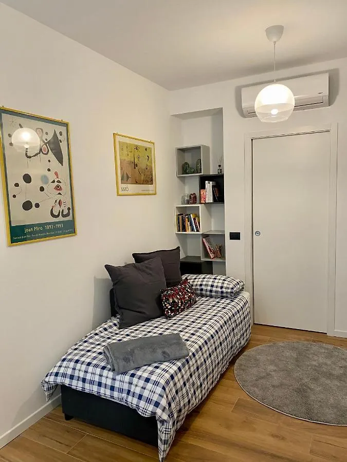 Casa Motti, Accogliente Appartamento Ristrutturato In Repubblica Milan Apartment